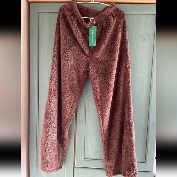 SHEIN EZWear Solid Elastic Waist Flannel Pants - Picture 2 of 6